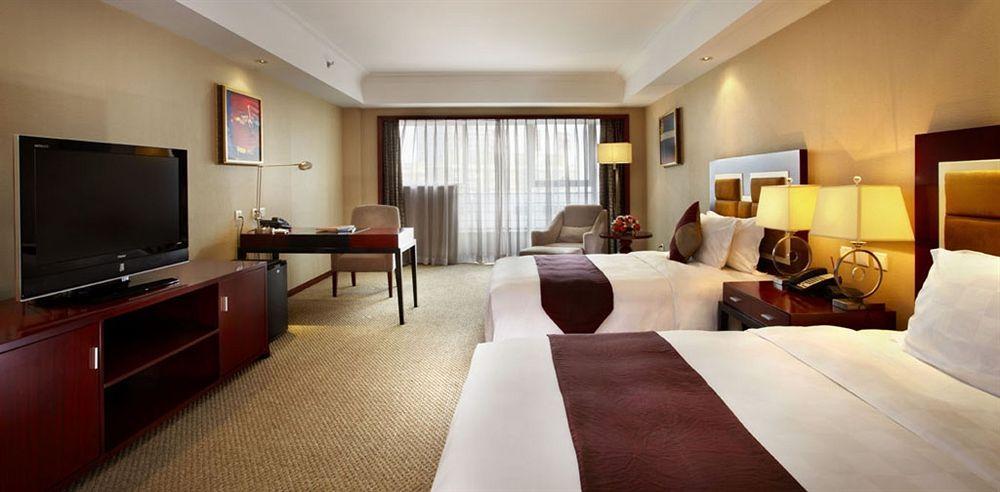 Shenyang Rich Gate Hotel Exterior photo